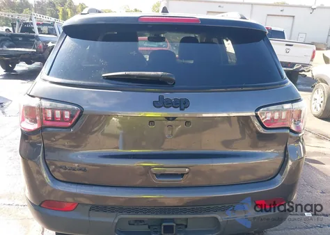 2018 Jeep Compass Altitude 4X4 from USA, damaged, VIN 3C4NJDBB5JT433875